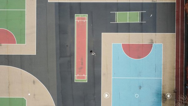 Découvrez le gymnase avec machines guidées à Talence